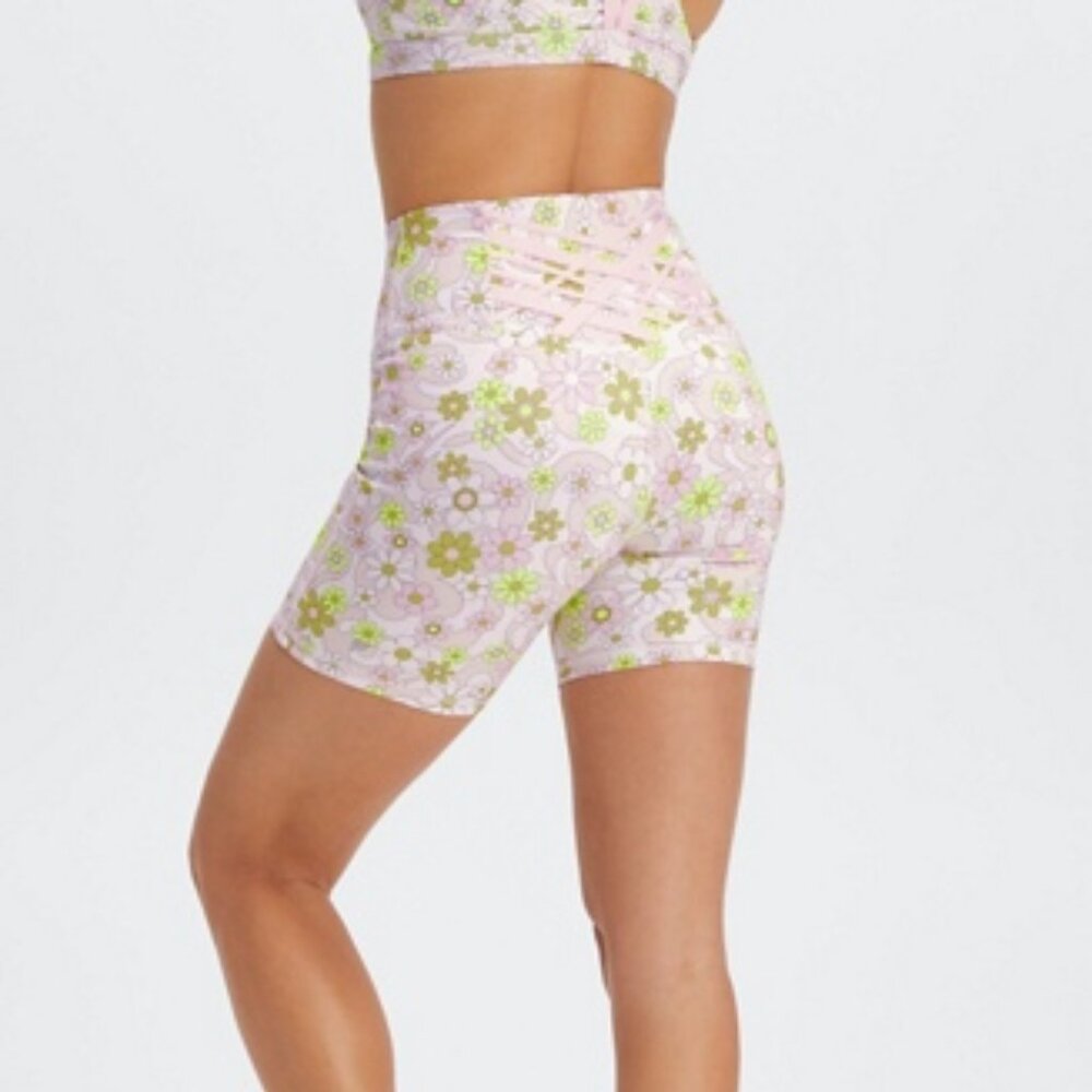 Fabletics Boost Sports Set - Picture 5 of 7